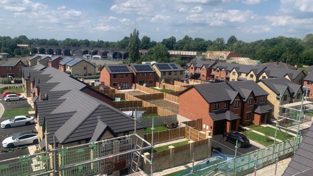 Roof Tiling 1